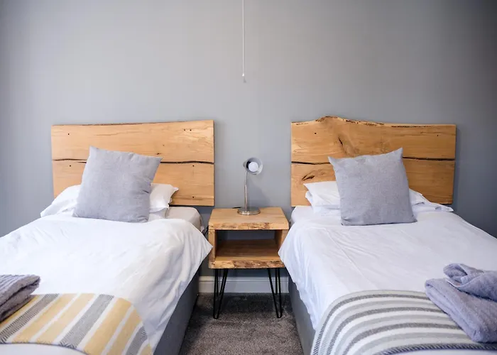 Mullions 51 B&B